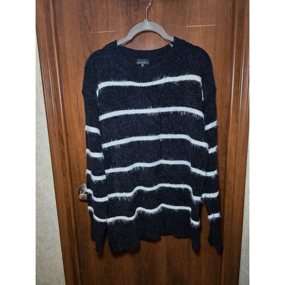 NWT Zenobia Black/White Fuzzy Sweater Sz 2XL